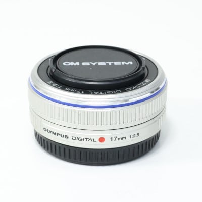 M.ZUIKO DIGITAL 17mm F2.8 シルバー