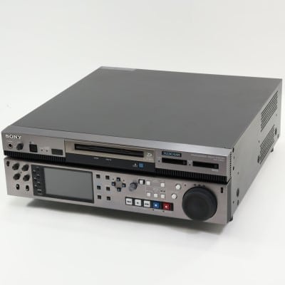 XDS-PD2000 [XDCAMプロフェッショナルメディアステーション]