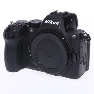 Z5II ボディ