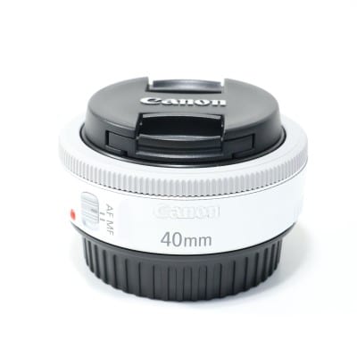 EF 40mm F2.8 STM ホワイト