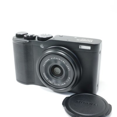 FUJIFILM XF10 ブラック
