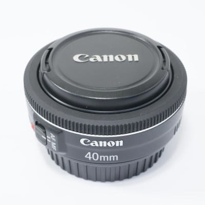 EF40mm F2.8 STM