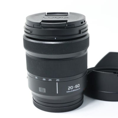 LUMIX S 20-60mm F3.5-5.6 S-R2060
