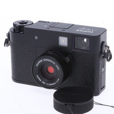 X half (FUJIFILM X-HF1) ブラック