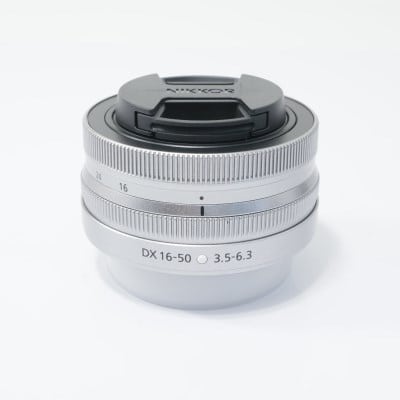 NIKKOR Z DX 16-50mm f/3.5-6.3 VR シルバー