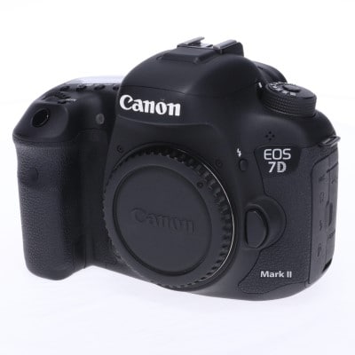 Canon EOS 7D Mark II ボディー 中古 C2120128243535｜中古通販