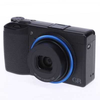 RICOH GR III