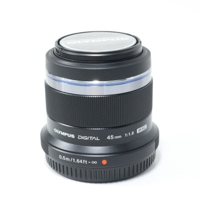 【美品】OLYMPUS 45mm F1.8 黒 レンズフード傷あり 楽天市場】45mm f1．8 レンズフード オリンパスの通販