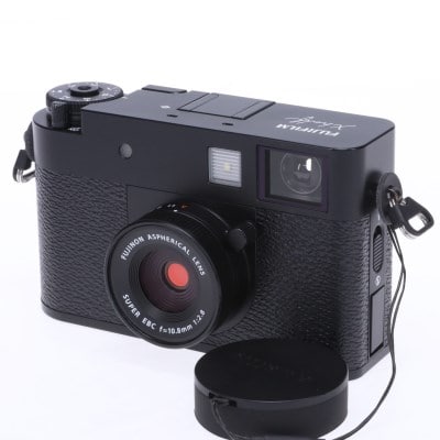 X half (FUJIFILM X-HF1) ブラック