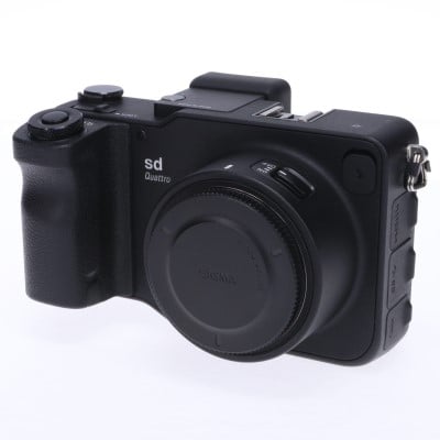 sd Quattro ボディ