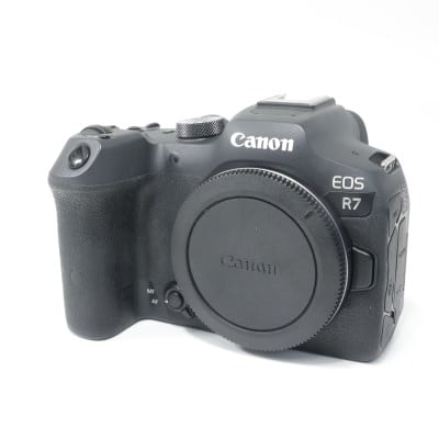 EOS R7 ボディー