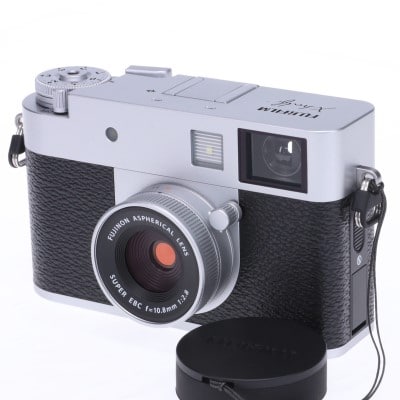 X half (FUJIFILM X-HF1) シルバー