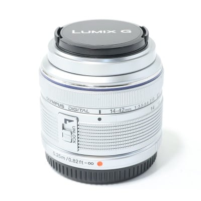 M.ZUIKO DIGITAL 14-42mm F3.5-5.6 II R シルバー