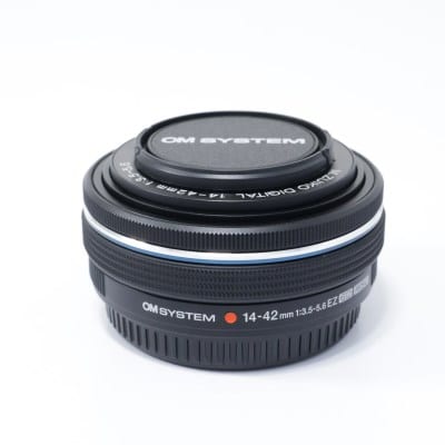 OM SYSTEM M.ZUIKO DIGITAL ED 14-42mm F3.5-5.6 EZ ブラック