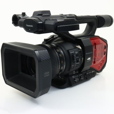 お買い得☆Panasonicデジタルビデオカメラ＋各種ケーブル、記録メディア Panasonic AG-DVX200 [メモリーカード・カメラレコーダー] 中古