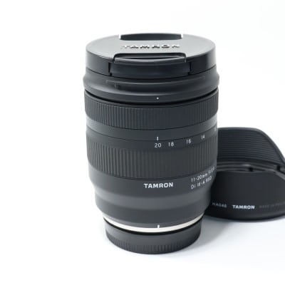 MINOLTA Switch 8フィルムカメラ TAMRONレンズ付きバッグ付き MINOLTA Switch 8フィルムカメラ TAMRONレンズ付きバッグ付き