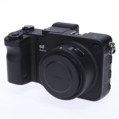 sd Quattro ボディ