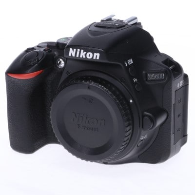 D5600 ボディ