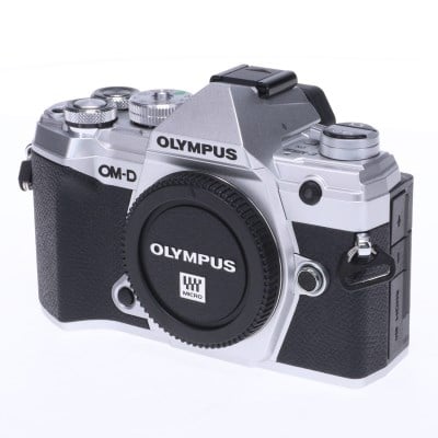 OM-D E-M5 Mark III ボディー シルバー