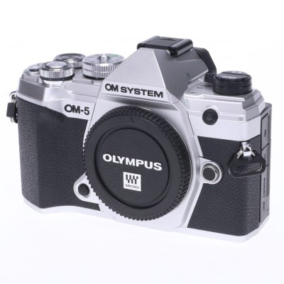 OM SYSTEM OM-5 ボディー シルバー