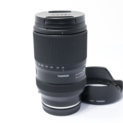 25-200mm F/2.8-5.6 Di III VXD G2 (Model A075S) ソニーEマウント