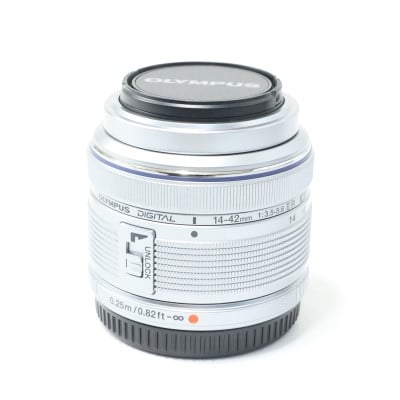 M.ZUIKO DIGITAL 14-42mm F3.5-5.6 II R シルバー