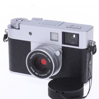 X half (FUJIFILM X-HF1) シルバー