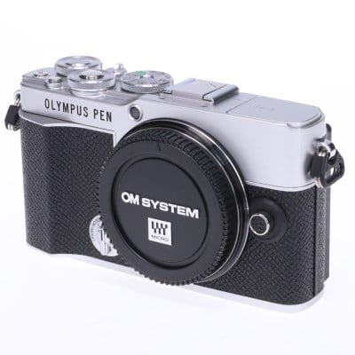 PEN E-P7 ボディー シルバー