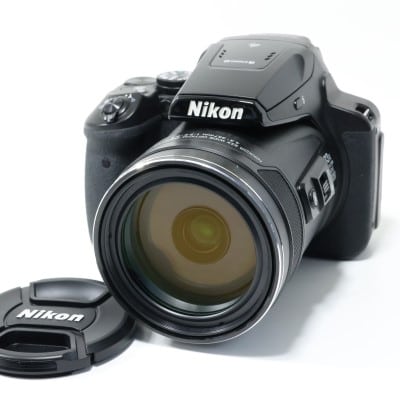 COOLPIX P900