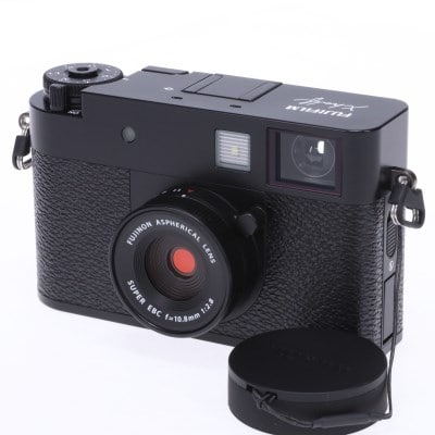 X half (FUJIFILM X-HF1) ブラック