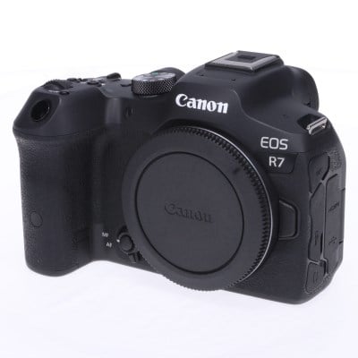 EOS R7 ボディー