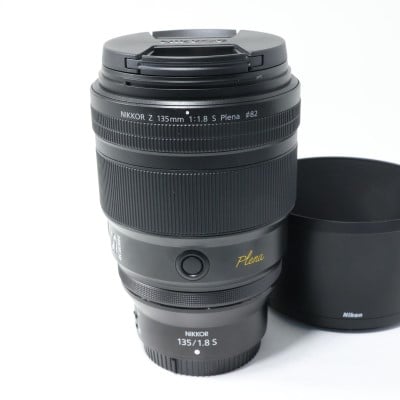 NIKKOR Z 135mm f/1.8 S Plena