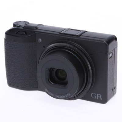 RICOH GR III