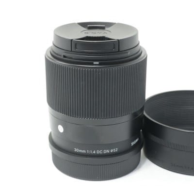 30mm F1.4 DC DN Contemporary L-mount