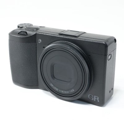 RICOH GR III