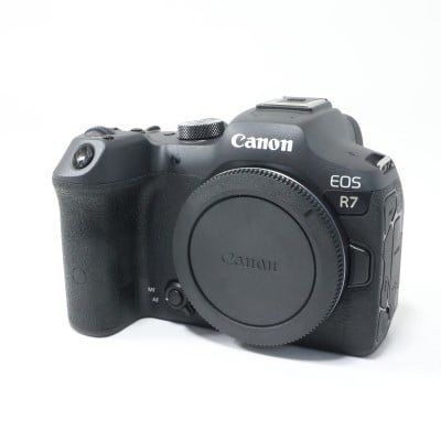 EOS R7 ボディー