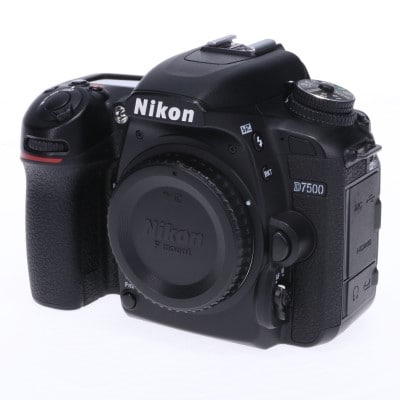 D7500 ボディ
