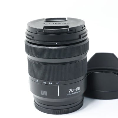 LUMIX S 20-60mm F3.5-5.6 S-R2060