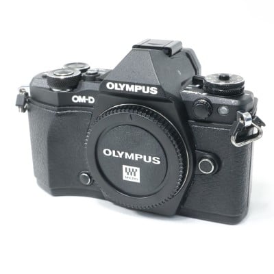 OM-D E-M5 Mark II ボディー ブラック