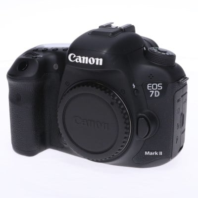 EOS 7D Mark II ボディー
