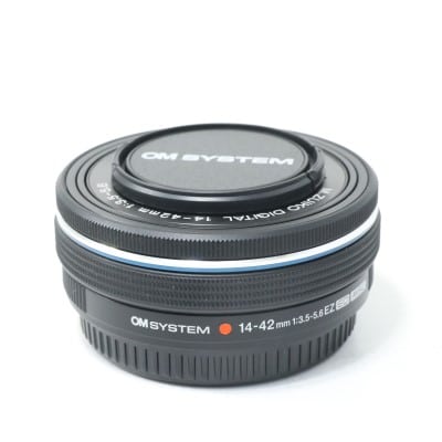 OM SYSTEM M.ZUIKO DIGITAL ED 14-42mm F3.5-5.6 EZ ブラック