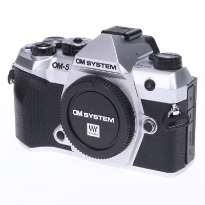 OM SYSTEM OM-5 Mark II ボディー シルバー