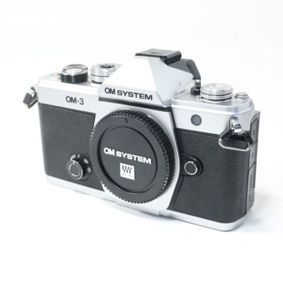 OM SYSTEM OM-3 ボディー シルバー