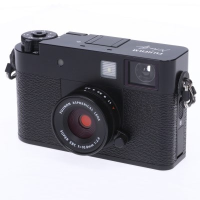 X half (FUJIFILM X-HF1) ブラック