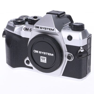 OM SYSTEM OM-5 Mark II ボディー シルバー