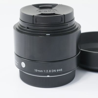 SIGMA 19mm F2.8 DN Art マイクロフォーサーズ ブラック ABランク 中古