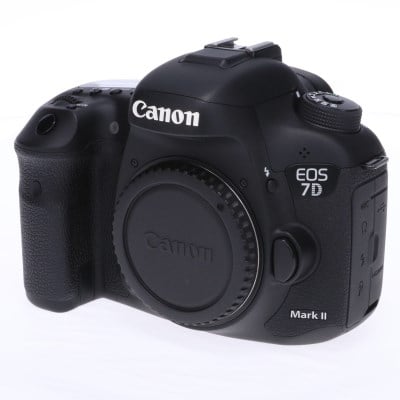 EOS 7D Mark II ボディー