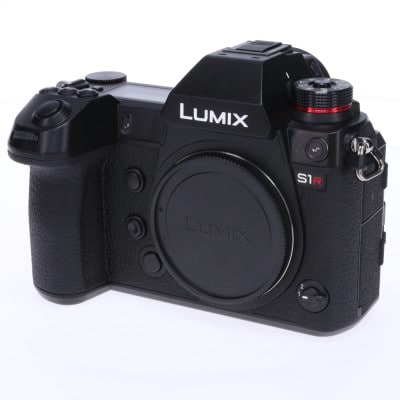 LUMIX S1R ボディ DC-S1R-K