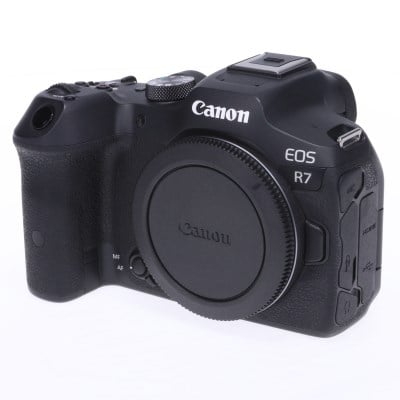 EOS R7 ボディー