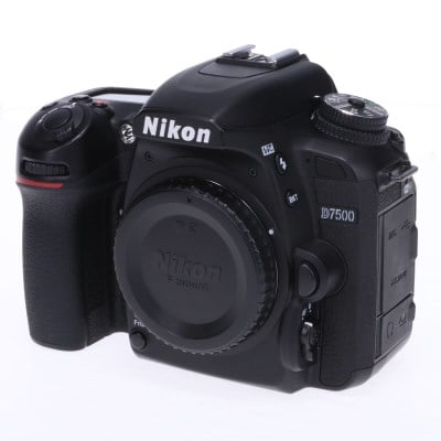 D7500 ボディ